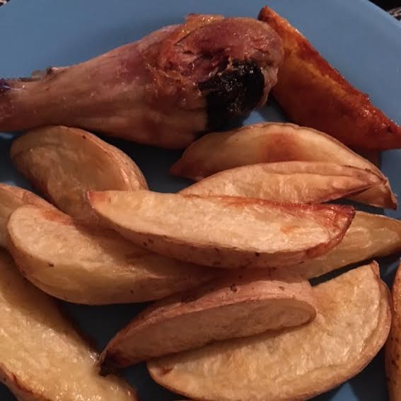 chicken drumstick and wedges
